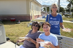 Eva-Krystine-Laurie-Volunteers